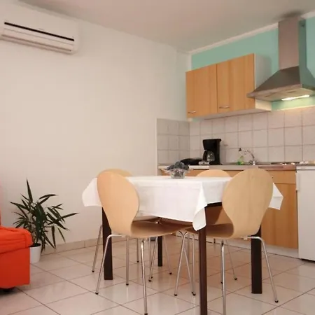 Valbandon 7227b Apartment